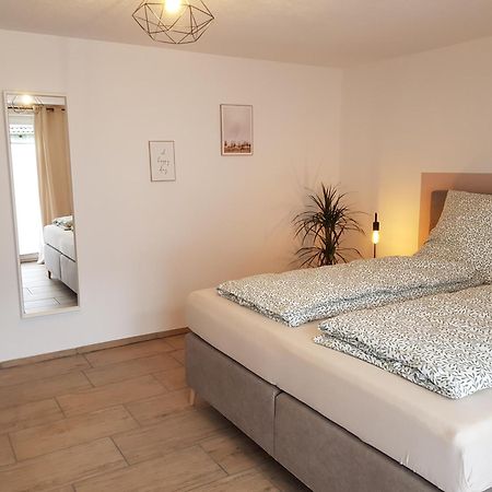 הורטגנוואלד Ferienwohnung Alte Landstube מראה חיצוני תמונה